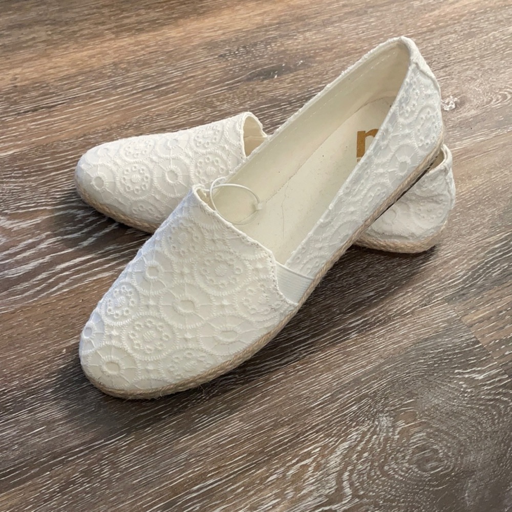 Report shoes